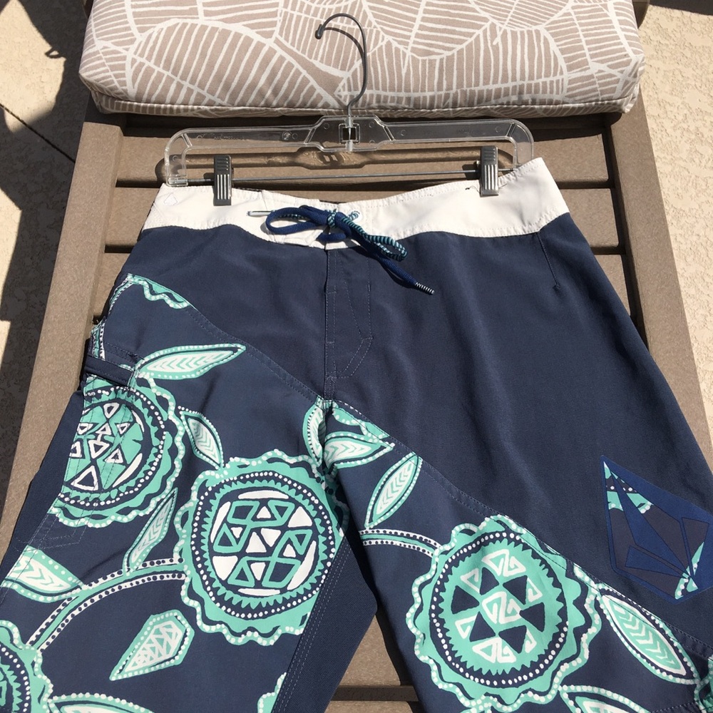 Volcom Mod-Tech Navy and Mint Geometric Hybrid Swim Shorts SZ 30
